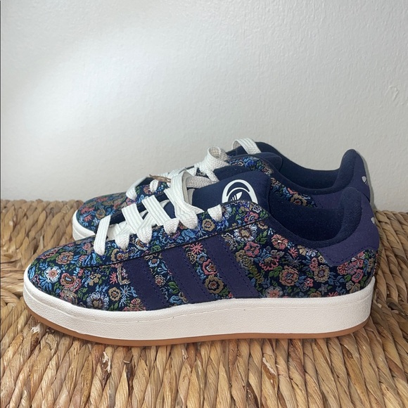 NWOB Adidas Campus 00s J Floral Jacquard Embroidered Sneakers Navy 6J / 7.5W